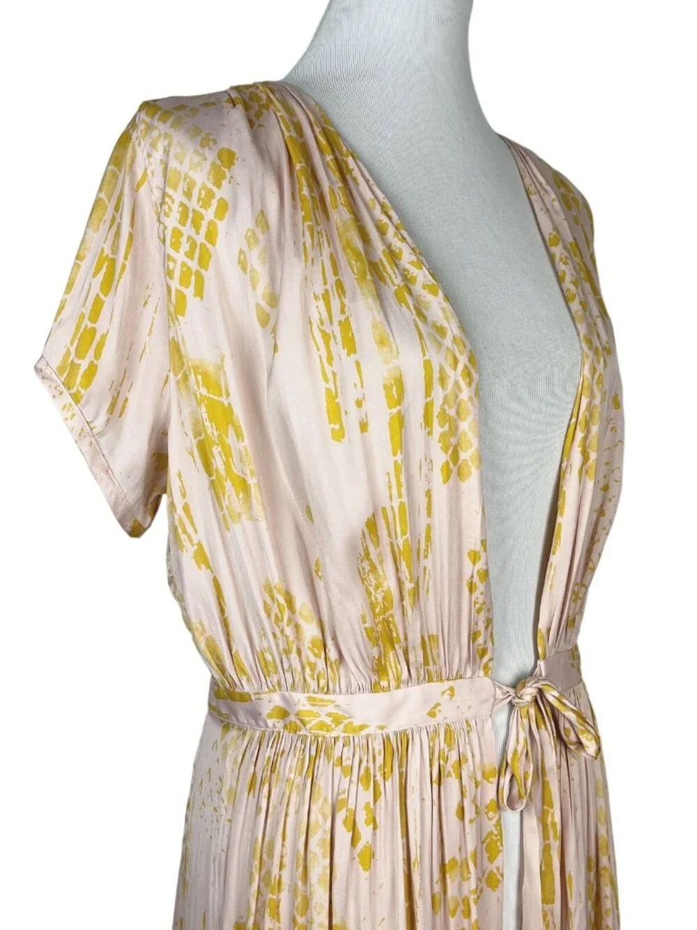 Free People Kimono Duster Womens Large Pink Romantic Satin Robe Cover Up New - Picture 12 of 13